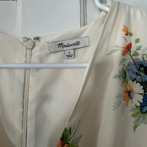 Madewell Dresses & Skirts - Madewell midi floral dress